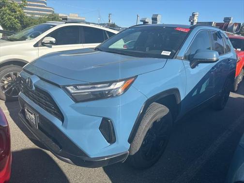 2022 Toyota RAV4 Hybrid SE