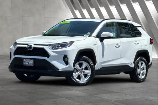 2021 Toyota RAV4 Hybrid XLE