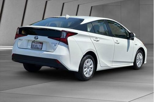 2019 Toyota Prius L