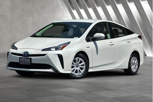 2019 Toyota Prius L