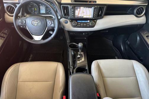 2018 Toyota RAV4 Hybrid XLE