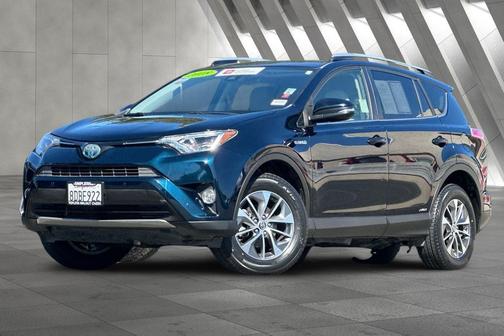 2018 Toyota RAV4 Hybrid XLE
