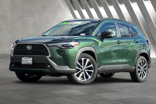 2025 Toyota Corolla Cross XLE