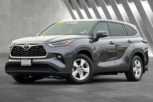 2025 Toyota Highlander LE