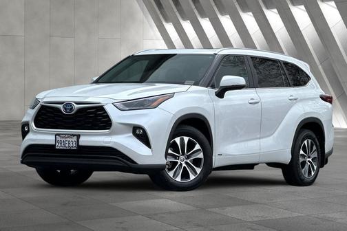 2024 Toyota Highlander Hybrid XLE