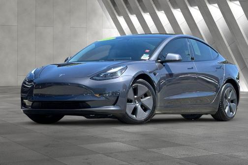 Midnight Silver Metallic 2022 Tesla Model 3 Standard Range