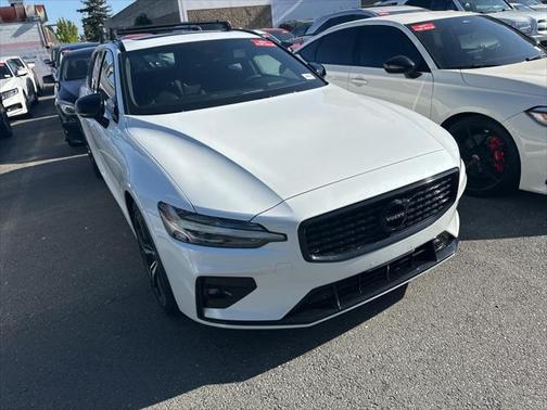 2020 Volvo V60 T5 R-Design