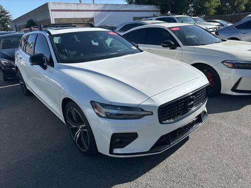 2020 Volvo V60 T5 R-Design