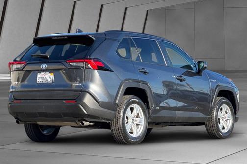 2021 Toyota RAV4 Hybrid LE