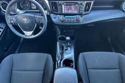 2018 Toyota RAV4 Hybrid LE