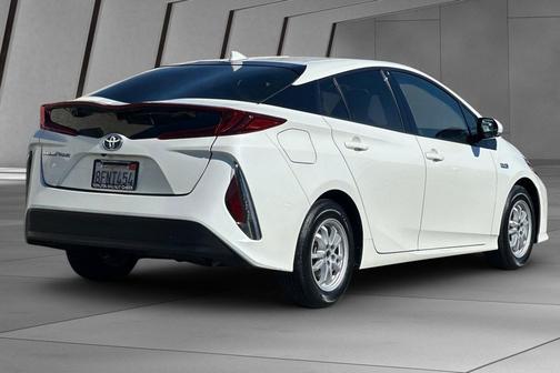 2018 Toyota Prius Prime Plus