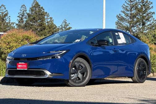 2026 Toyota Prius Plug-In Hybrid SE