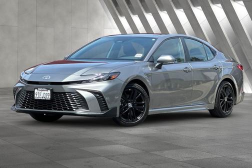 Heavy Metal 2025 Toyota Camry SE