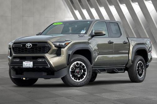2025 Toyota Tacoma Hybrid TRD Off Road