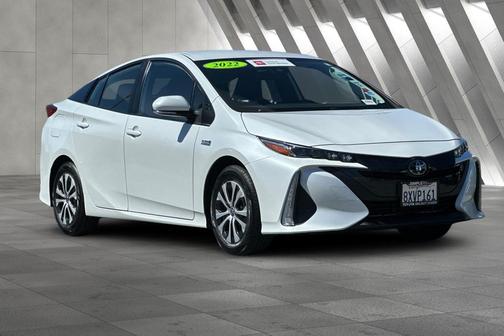 Wind Chill Pearl 2022 Toyota Prius Prime XLE