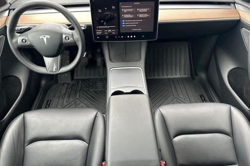 2025 Tesla Model Y Long Range Dual Motor All-Wheel Drive