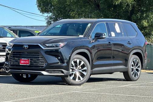 Midnight Black Metallic 2026 Toyota Grand Highlander Hybrid Limited MAX