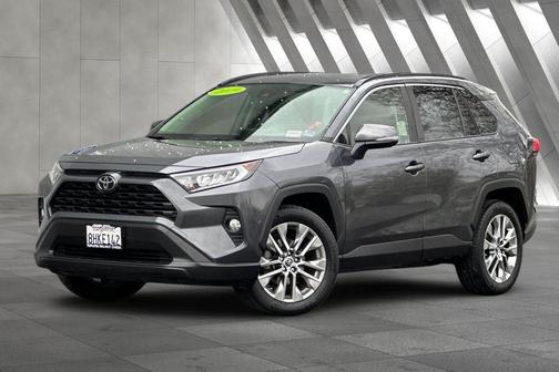 2019 Toyota RAV4 XLE Premium