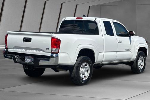 Super White 2016 Toyota Tacoma SR5