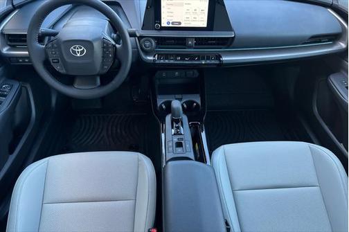 2025 Toyota Prius XLE