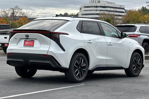 2026 Toyota bZ XLE Plus