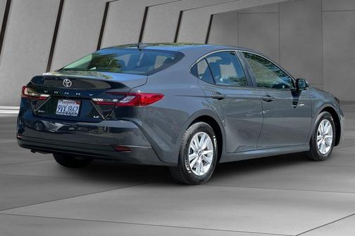 Underground 2026 Toyota Camry LE