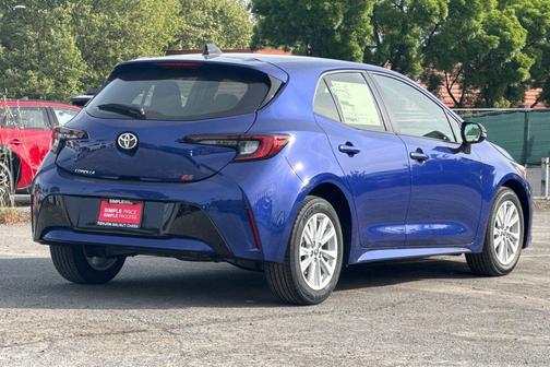 Blue Crush Metallic 2026 Toyota Corolla SE