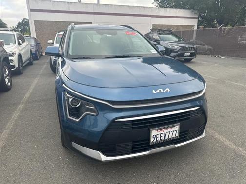 2023 Kia Niro Plug-In Hybrid EX
