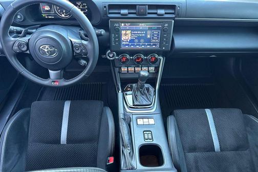 2025 Toyota GR86 Premium