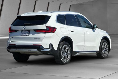 Alpine White 2025 BMW X1 xDrive28i