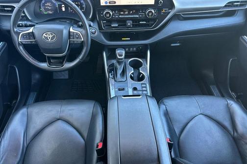 2023 Toyota Highlander Hybrid Limited