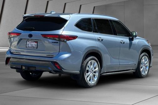 2023 Toyota Highlander Hybrid Limited