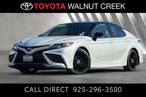 2024 Toyota Camry Hybrid SE