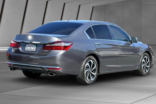 Modern Steel Metallic 2017 Honda Accord EX-L