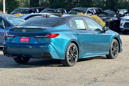 Ocean Gem/Midnight Black Metallic 2026 Toyota Camry XSE