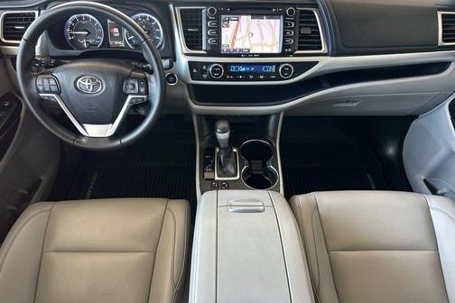 Alumina Jade Metallic 2019 Toyota Highlander XLE