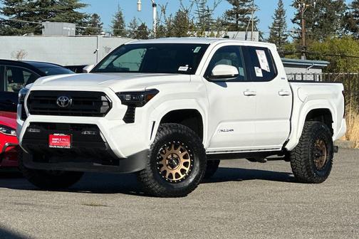 2025 Toyota Tacoma SR5