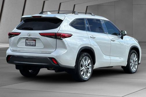 2022 Toyota Highlander Limited