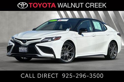 Wind Chill Pearl/Midnight Black Metallic 2023 Toyota Camry XSE