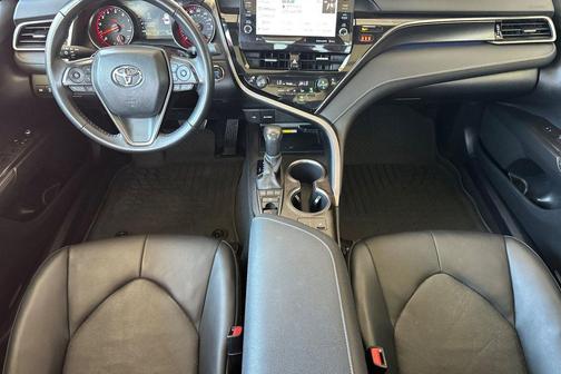 Wind Chill Pearl/Midnight Black Metallic 2023 Toyota Camry XSE