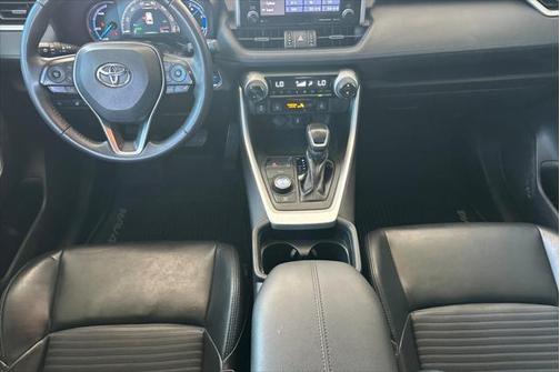2020 Toyota RAV4 Hybrid SE