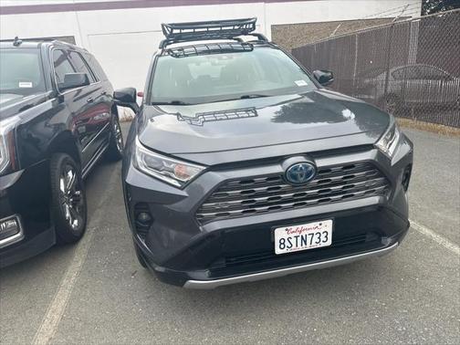 2020 Toyota RAV4 Hybrid SE
