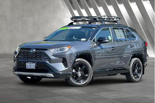 2020 Toyota RAV4 Hybrid SE