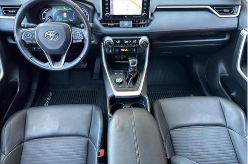 2020 Toyota RAV4 Hybrid SE
