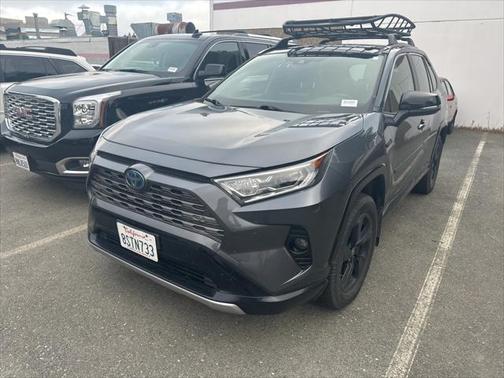 2020 Toyota RAV4 Hybrid SE