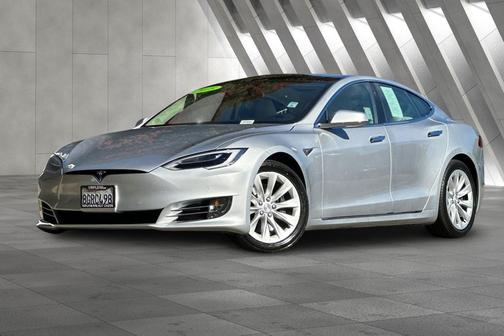 Silver Metallic 2018 Tesla Model S P100D