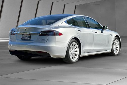 Silver Metallic 2018 Tesla Model S P100D