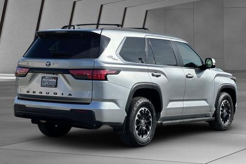 2024 Toyota Sequoia SR5