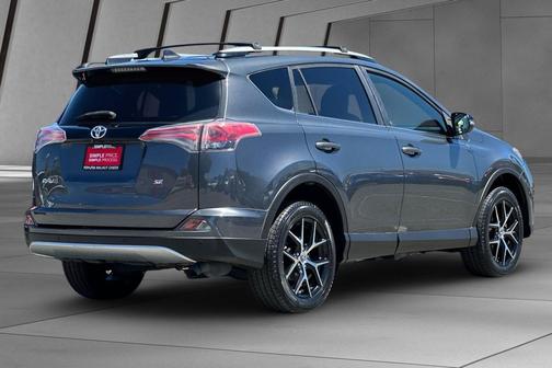 Magnetic Gray Metallic 2016 Toyota RAV4 SE