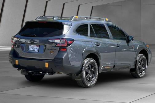 Magnetite Gray Metallic 2025 Subaru Outback Wilderness